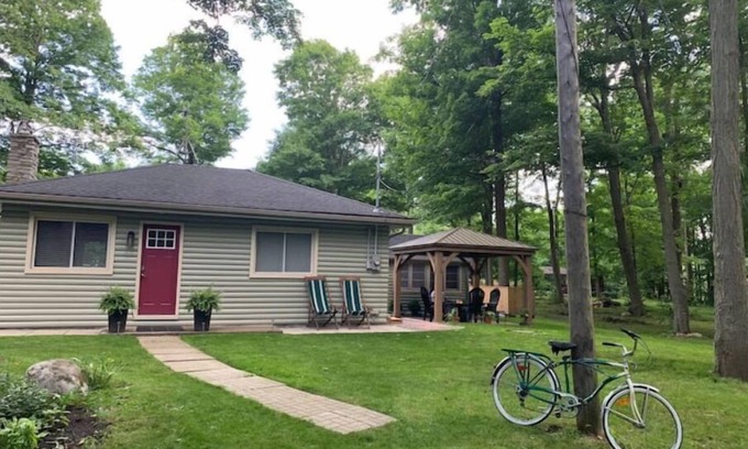 Sherkston Cottage | Woodsandwaves Cottage Retreat
