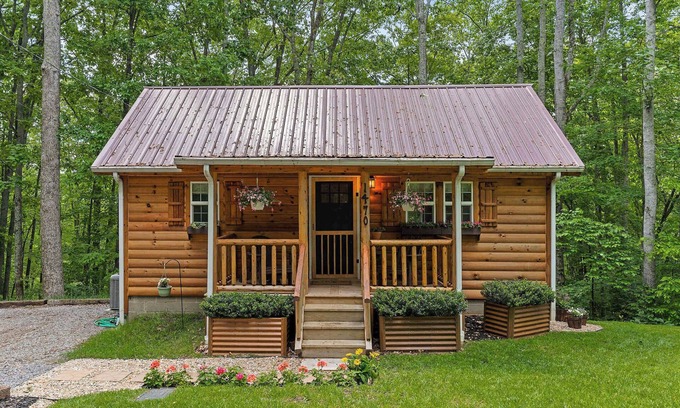 Smithville House | WoodSong Cabin Marina Nearby Boat Parking