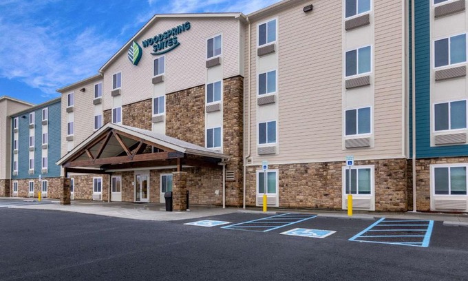 West Newton Hotel | WoodSpring Suites Indianapolis Airport South