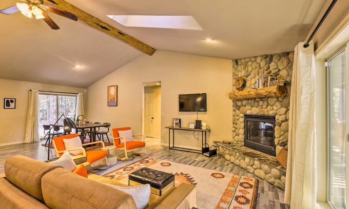 Three Rivers House | Woodsy Bend Vacation Rental - Pet Friendly!