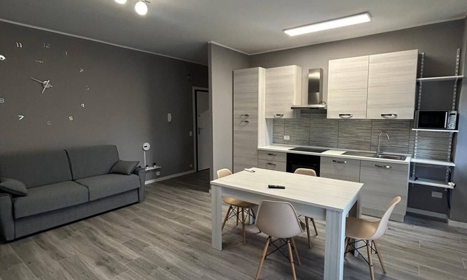 Paderno Dugnano Apartment | Work & Relax Home