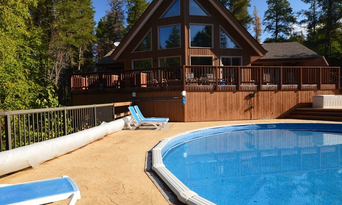 Lester Beach Cottage | World Class Executive Property