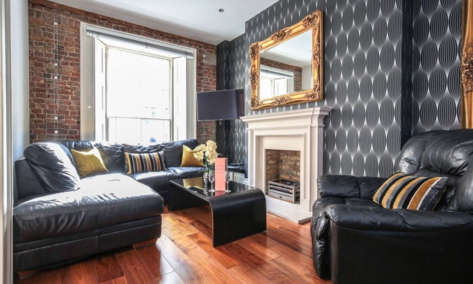 Mayfair Apartment | World Class Location.Hanover Sq Mayfair.900 square feet of quality living space
