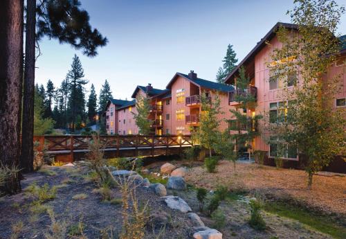 Round Hill Village Resort | WorldMark South Shore