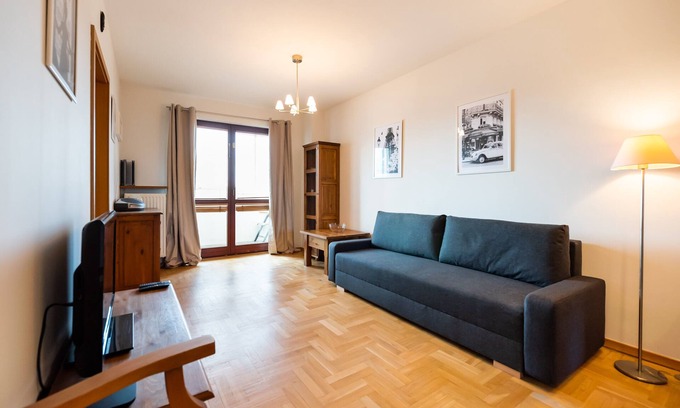 Mokotow Apartment | Woronicza Homey Wooden Apartment