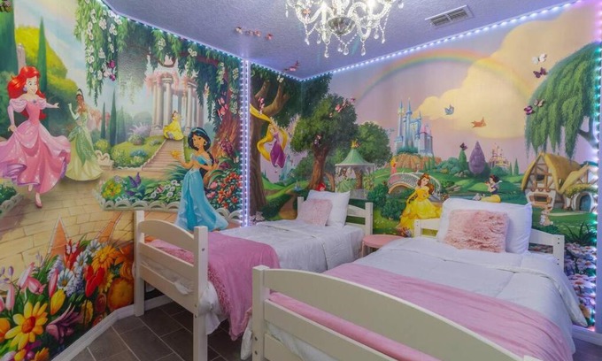 Sandy Ridge House | Wow! Gorgeous 4bed Disney themed and private pool