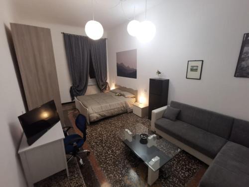 San Teodoro Apartment | Wow Home - 175 mq - posteggio privato - davanti porto traghetti - fino a 10 posti letto