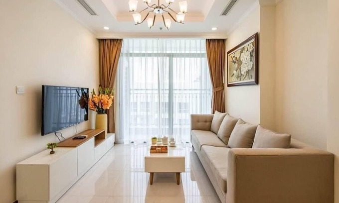 Hang Xanh Apartment | Wow! Homes by Christine - Vinhomes Luxury