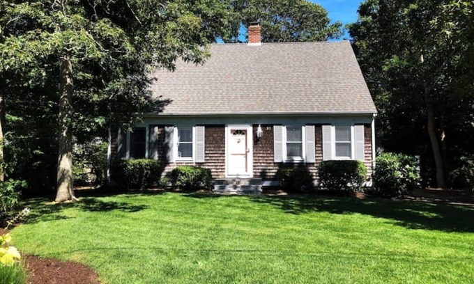 Falmouth Heights House | WOW! Still Available Last Min - Walk to Beach & Martha's Vineyard Ferry!
