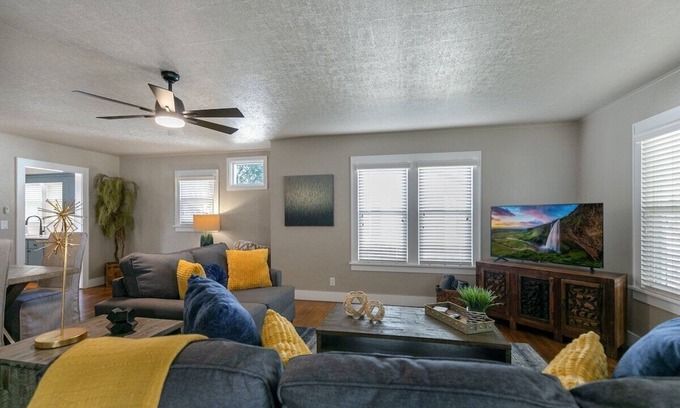 Downtown House | WOW! Updated Downtown Bentonville Charmer w/HOT TUB, Secure Bike Storage