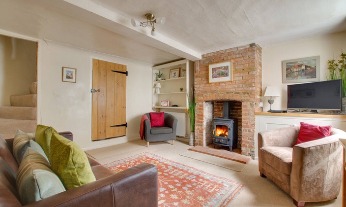 Martlesham Heath House | Wren Cottage - Two Bedroom House, Sleeps 4