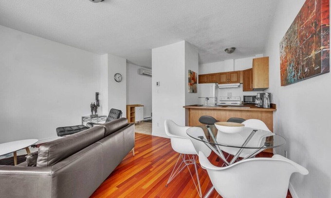 Hull Apartment | Wright apartment 4