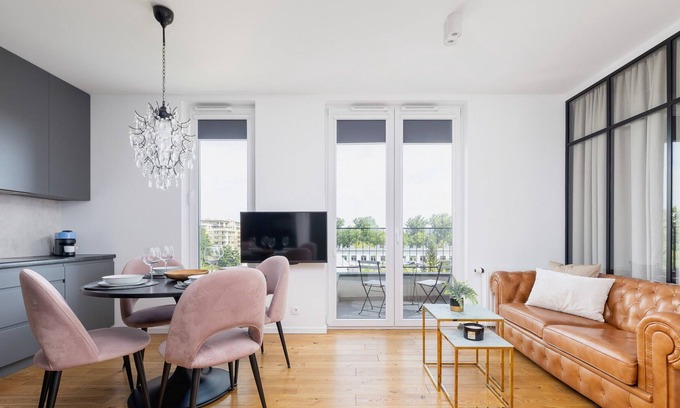 Krowodrza Apartment | Wrocławska 33 | Prestige, Wifi, 1 Bedroom, Balcony, Parking, Cracow