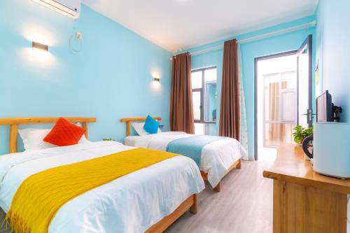 Mingsha Mountain and Crescent Spring Hotel | wushe hotel