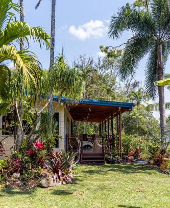 Mowbray Villa | Wybalena ocean views tropical big home garden pool