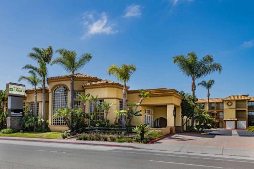 Midway-Pacific Highway Hotel | Wyndham Garden San Diego