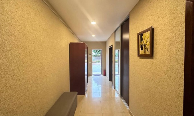 Sabayil Villa | Xazri Villas Soothing 4-bedroom villa with AC and WiFi in Baki