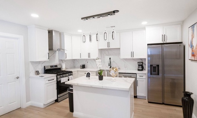 Lemon Grove Apartment | Xlnc Home Lemon Groove 20 min to beach airport