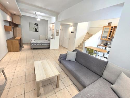 Marousi Apartment | Xtina Studio