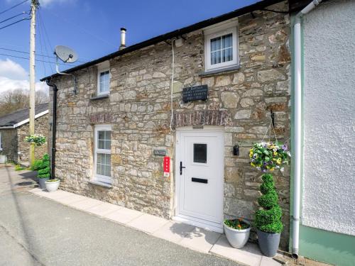 Talgarreg House | Y Bwthyn