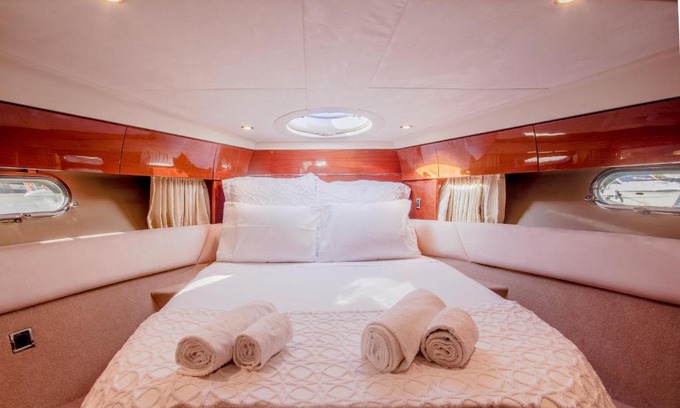 Gondomar Boat Rental | Yacht Douro
