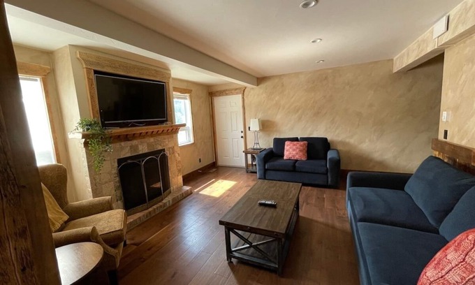 Dead Man's Flats Condo | Yam 13-2 Bedroom Condo with Bunk