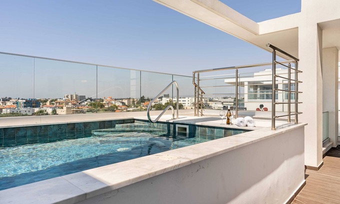 Limassol Apartment | YAMAS Urban Living Pool Penthouse Marvel
