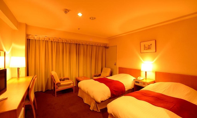 Ichikawa Hotel | Yamazaki Seipan Pension Fund Hall