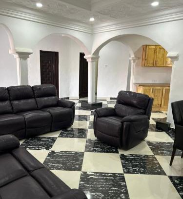 West Coast Division Apartment | Yamzo's Apartments