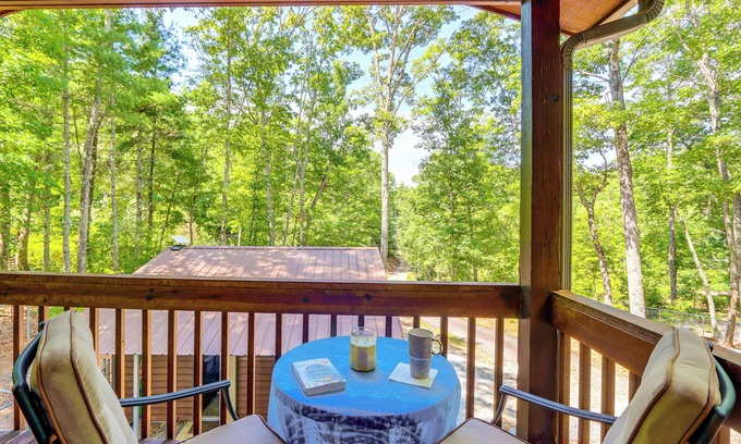 Murphy Cabin | Year-Round Mtn View: Pet-Friendly Murphy Retreat