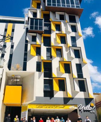 Lahug Hotel | Yello Hotel Cebu powered by Cocotel