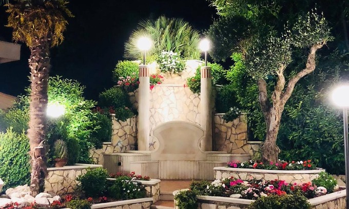 Arienzo Hotel | Yellow Park Hotel