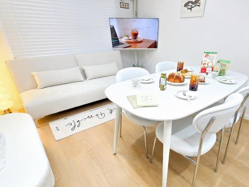 Seongnae-dong Apartment | Yeon STay