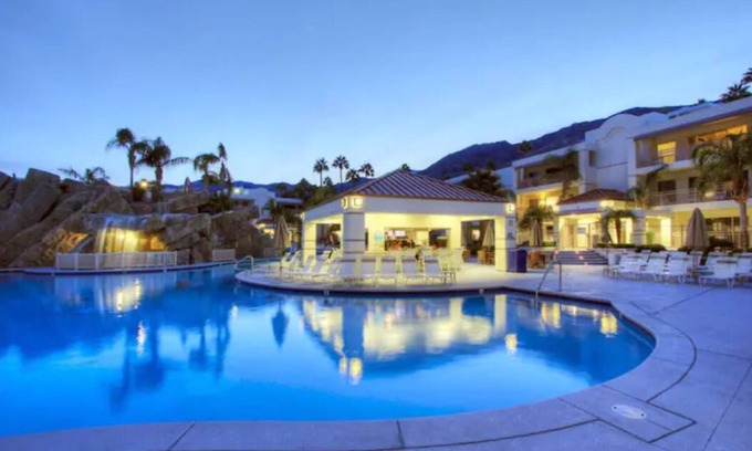 Canyon Corridor Condo | Yess! Full Kitchen & Heated Pool w/waterfall!
