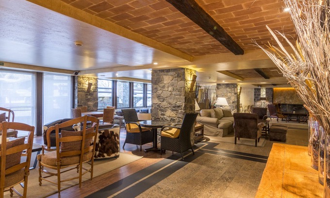 Arinsal Hotel | Yomo Patagonia