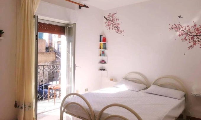 San Cataldo Apartment | YOU ARE WELCOME, House in historic center in San cataldo, kind neighborhood