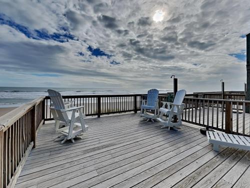Surf City House | You, Me, & The Sea