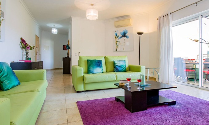 Funchal Apartment | You will love a holiday in this beautiful, spacious apartment. Licence 161917/AL