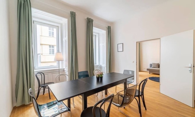 Margareten Apartment | Your Cosy, Modern, Chic and Bright Accomodation