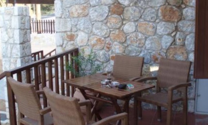 Omalos Villa | Your Gorge-side Getaway Modern Villas, Natural Beauty