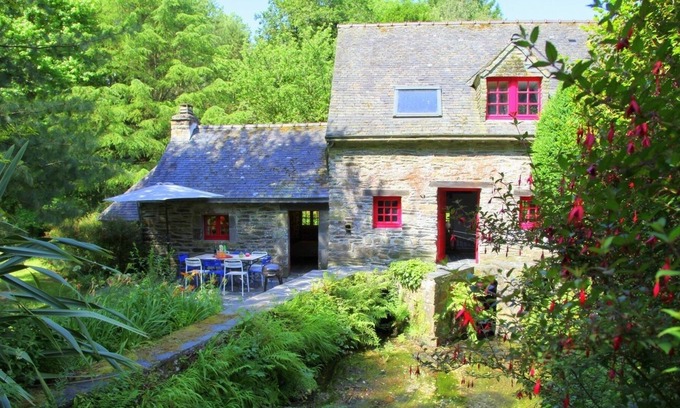 Saint-Urbaine House | Your holidays in a mill