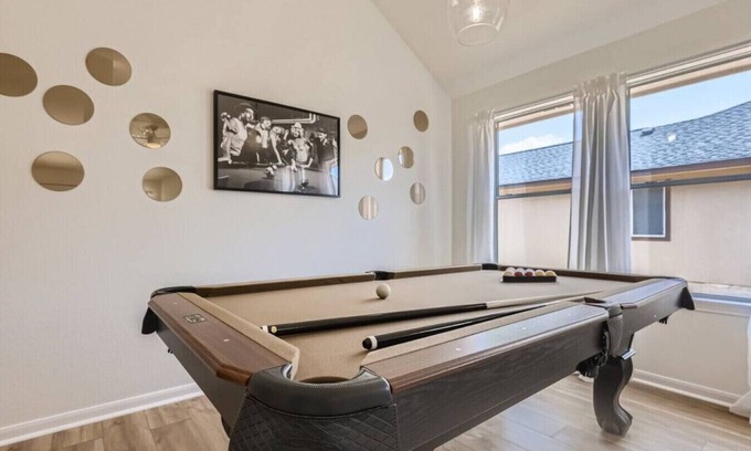 Leander House | Your home away from home!