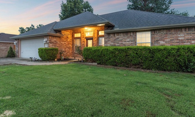 Lowell House | Your Home Away from Home