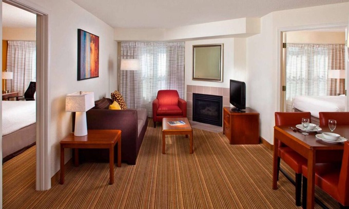 Homewood Hotel | Your Home Away From Home Near Homewood Soccer Park!