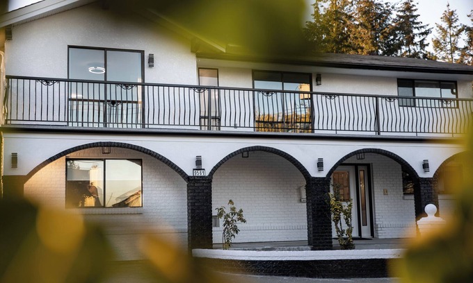 Guildford House | Your Mediterranean-Inspired Home away from Home