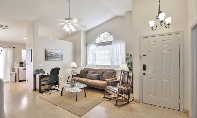 Summerlin House | Your perfect cozy 3 bedrooms, 2 bathrooms, fully furnished!
