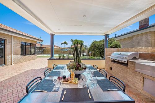 Coogee House | Your Sunny Pool & Ocean Escape