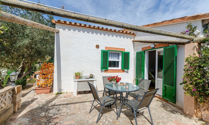 Portocolom Villa | YourHouse Sa Caseta de Santanyi, quiet house with terrace and garden