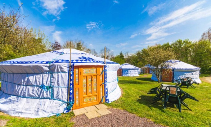 La Caine Cabin | Yourte Traditionnelle de Mongolie : Idéale Pour un Séjour Insolite !
