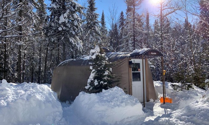 Rawdon Ski Chalet | Yourtes - Chalets Lanaudière